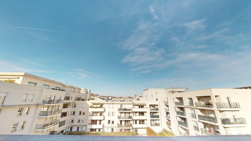 Achat appartement à vendre 3 pièces 64 m² - Lyon 7ème arrondissement