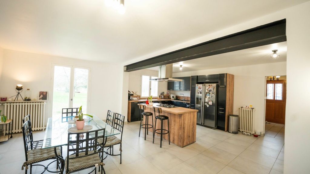 Achat maison à vendre 4 chambres 140 m² - Château-Thierry