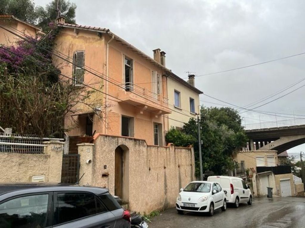 Achat maison à vendre 4 chambres 95 m² - Toulon