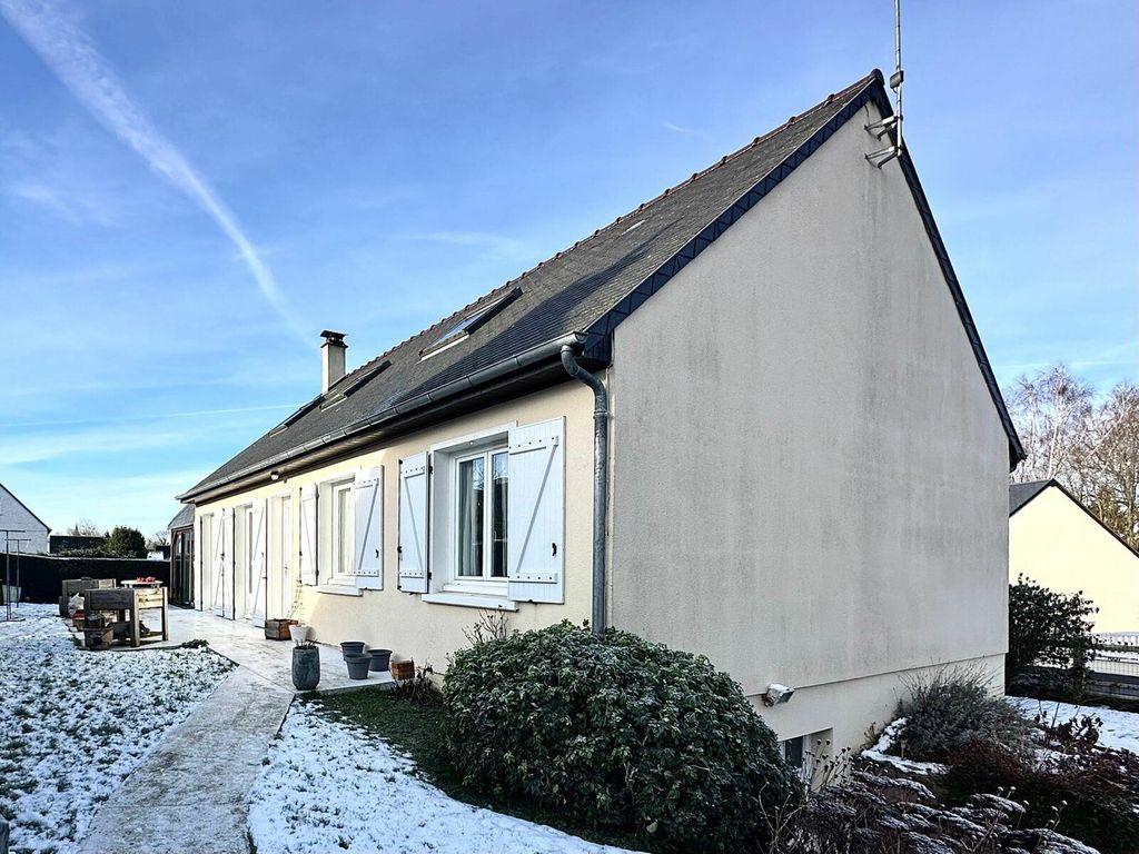 Achat maison à vendre 4 chambres 119 m² - Fontenay-le-Pesnel