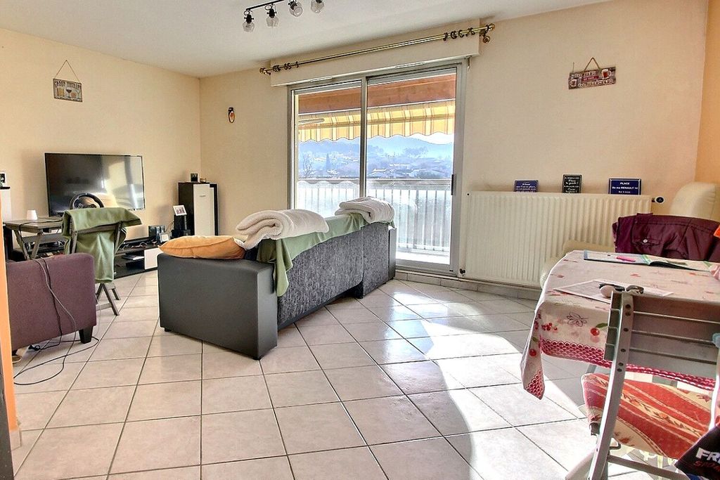 Achat appartement à vendre 3 pièces 64 m² - Le Pradet