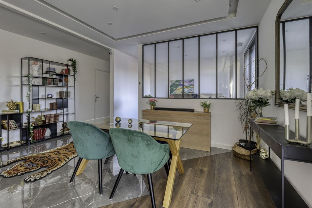 Achat appartement à vendre 4 pièces 110 m² - Toulon