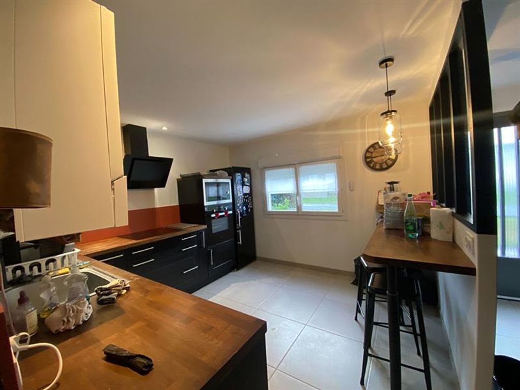 Achat maison à vendre 4 chambres 112 m² - Poitiers
