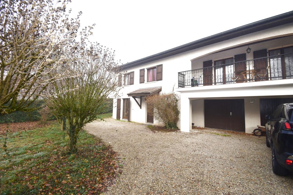 Achat maison à vendre 5 chambres 141 m² - Pusignan