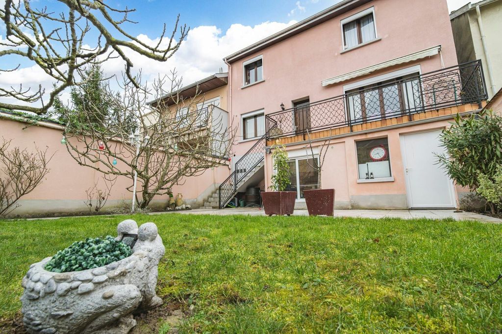 Achat maison à vendre 3 chambres 121 m² - Reims