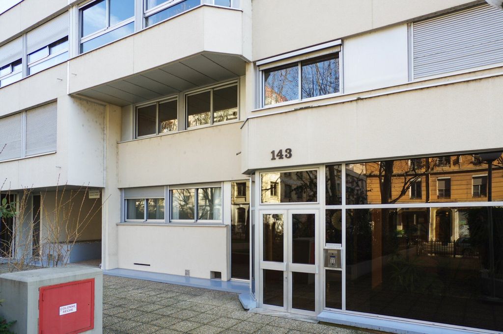 Achat appartement à vendre 2 pièces 51 m² - Lyon 6ème arrondissement