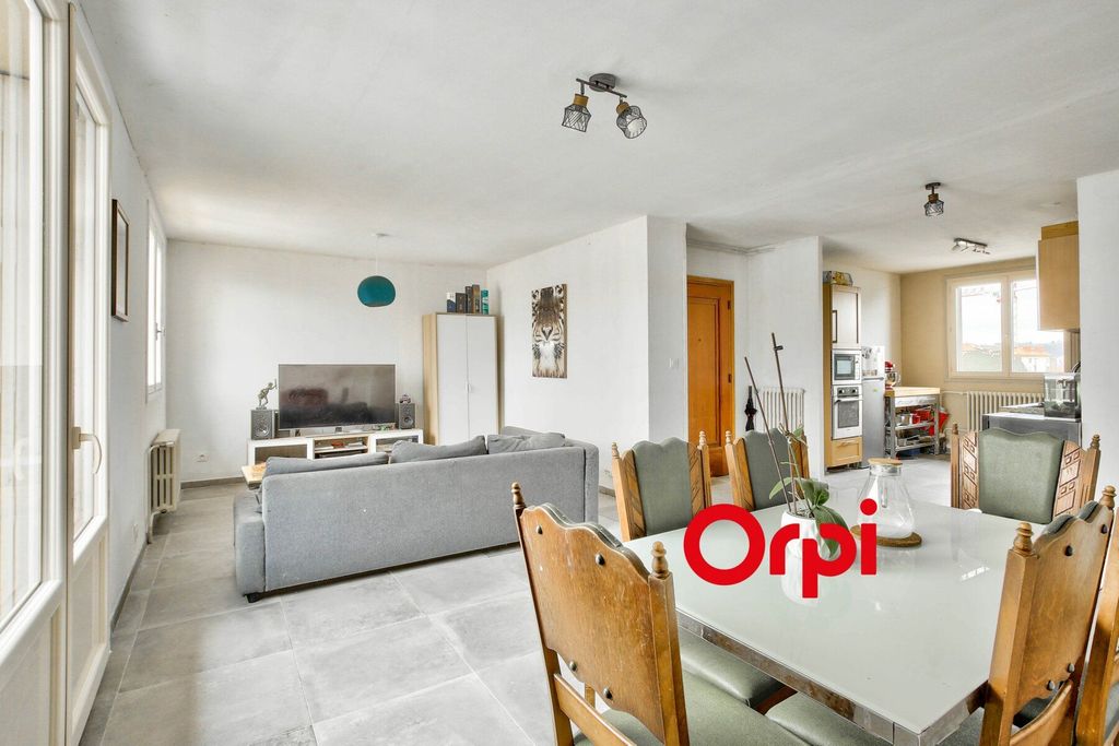 Achat appartement à vendre 3 pièces 79 m² - Oullins