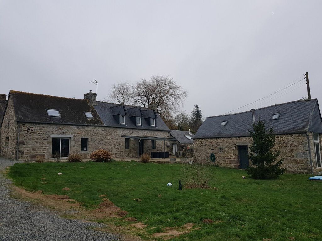 Achat maison à vendre 4 chambres 134 m² - Kerien