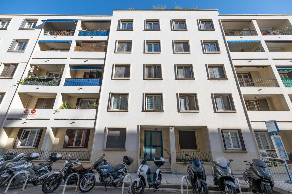 Achat appartement à vendre 5 pièces 76 m² - Nice
