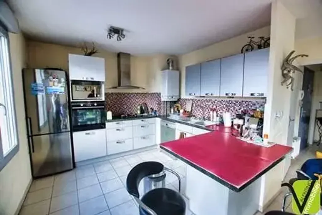 Achat appartement 4 pièce(s) Décines-Charpieu