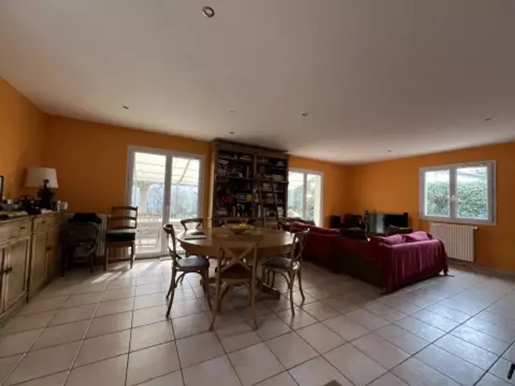 Achat maison à vendre 5 chambres 150 m² - Montélimar