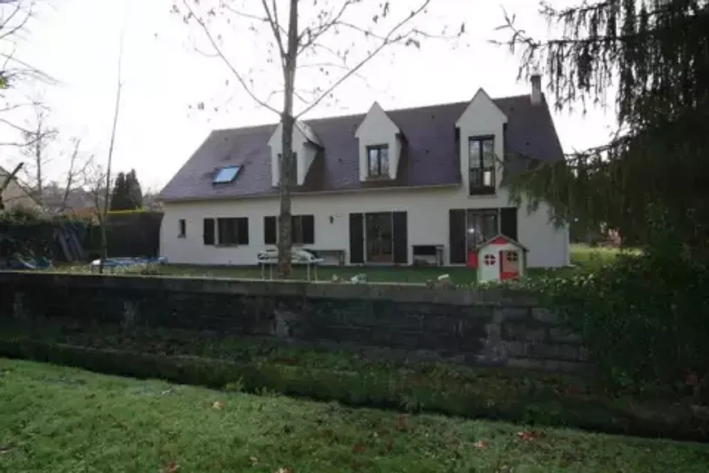 Achat maison à vendre 3 chambres 216 m² - Le Val-Saint-Germain