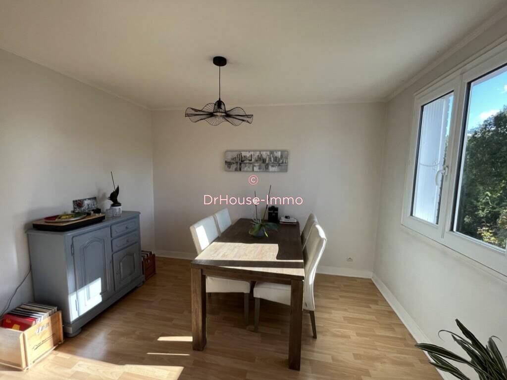 Achat appartement à vendre 5 pièces 93 m² - Saint-Julien-les-Villas