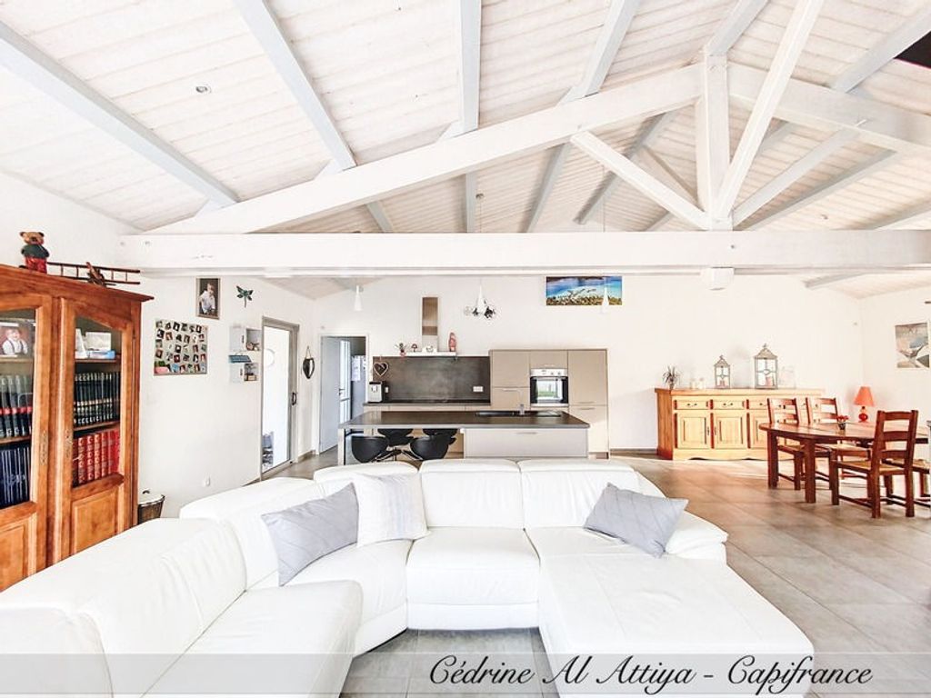 Achat maison à vendre 3 chambres 136 m² - La Rochelle