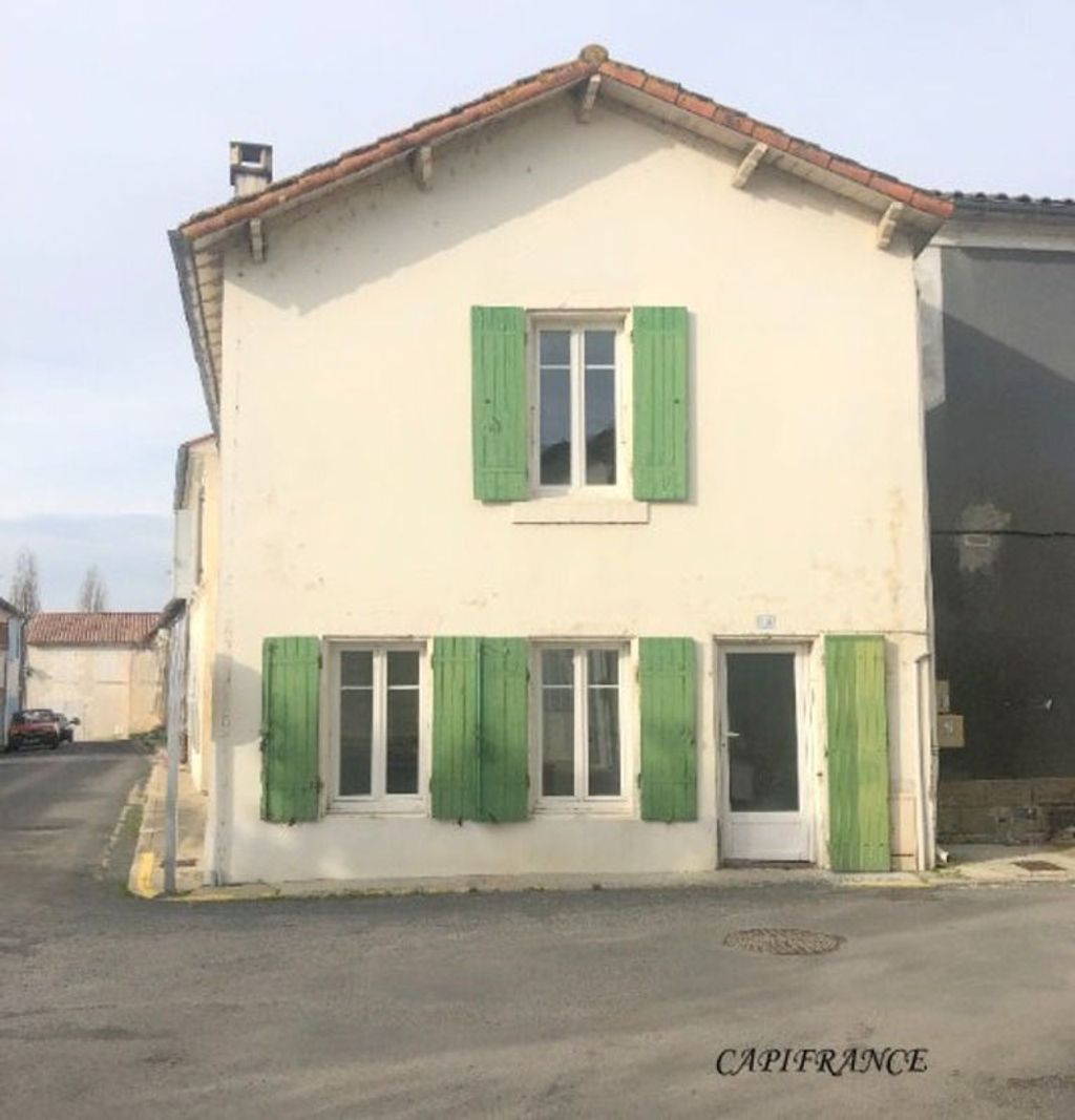 Achat maison à vendre 2 chambres 90 m² - Tonnay-Boutonne