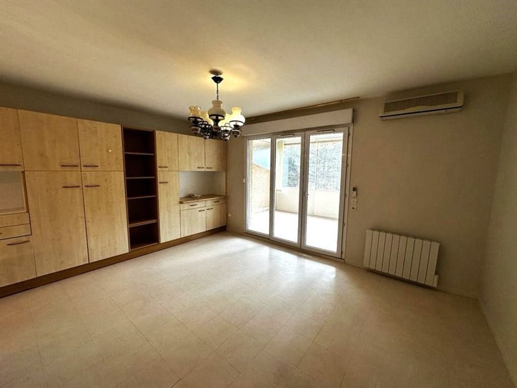 Achat appartement à vendre 2 pièces 49 m² - Le Thoronet