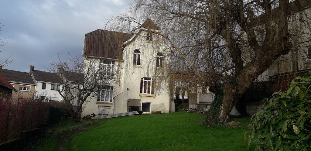 Achat maison à vendre 6 chambres 190 m² - Saint-Léonard