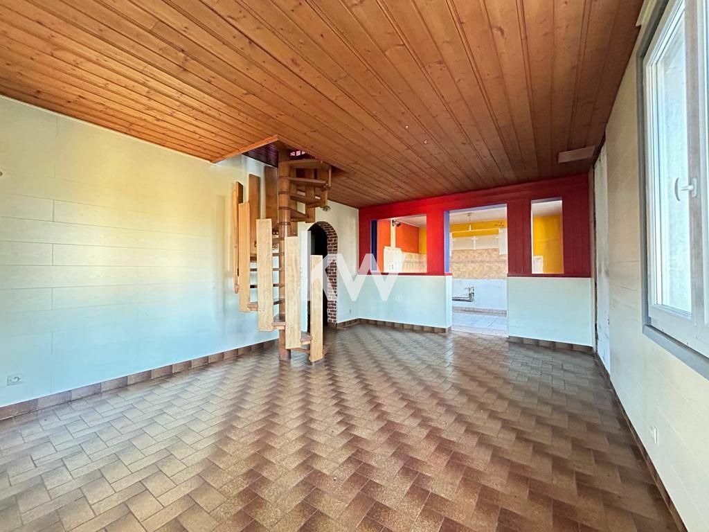 Achat appartement à vendre 4 pièces 126 m² - Féternes