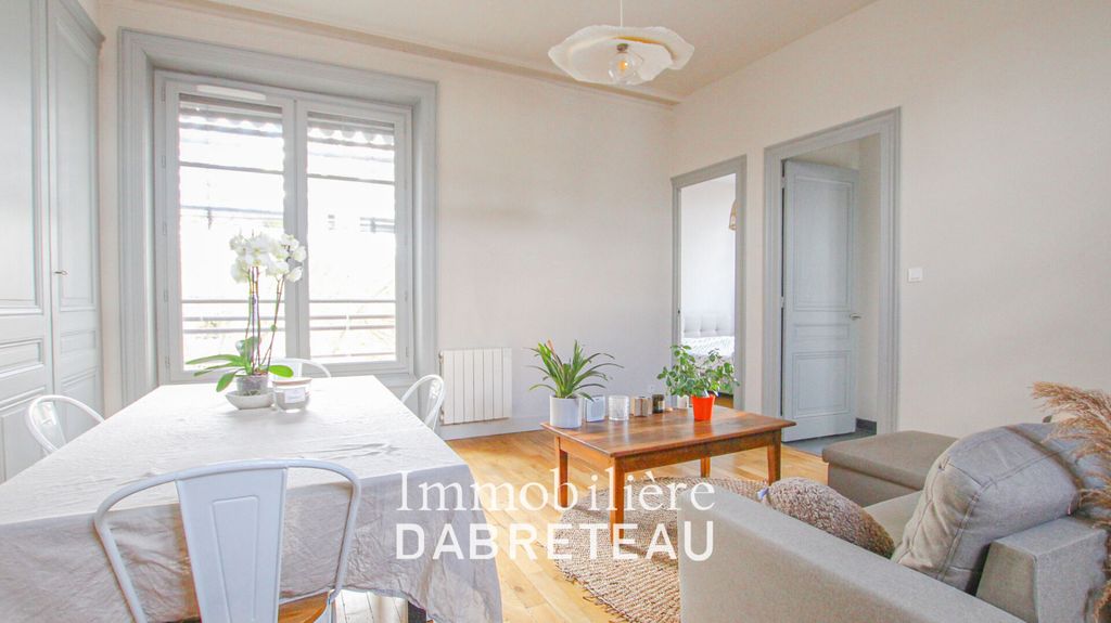 Achat appartement à vendre 2 pièces 57 m² - Lyon 6ème arrondissement