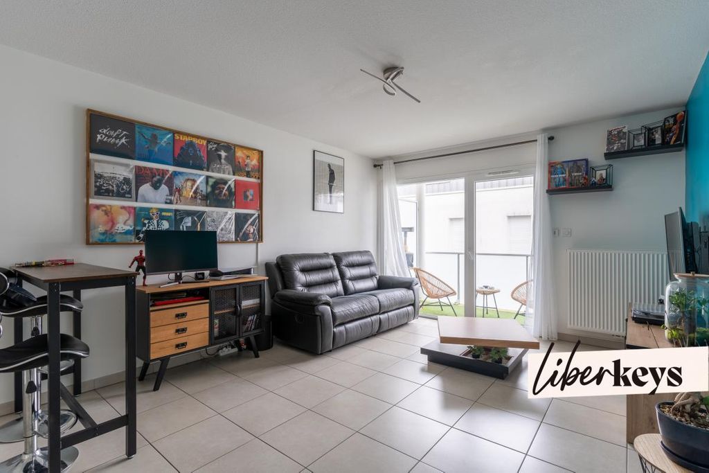 Achat appartement à vendre 2 pièces 43 m² - Pessac