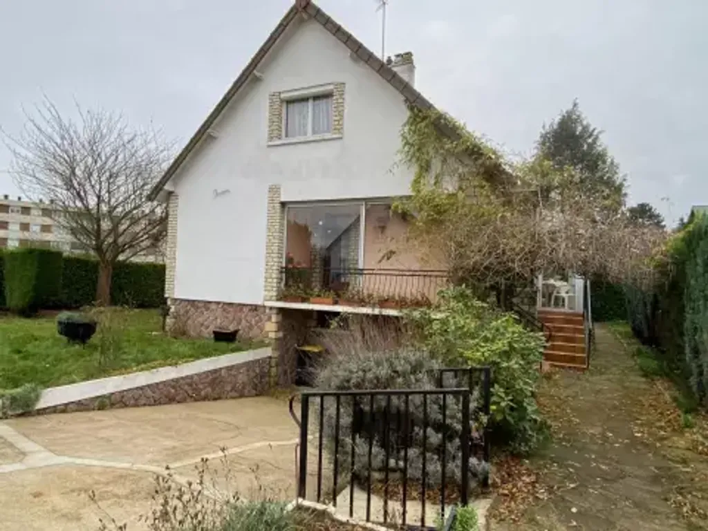 Achat maison à vendre 4 chambres 131 m² - Breteuil