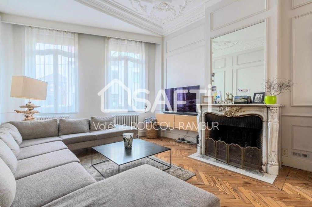 Achat maison à vendre 4 chambres 272 m² - Lille