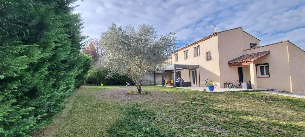 Achat maison à vendre 4 chambres 120 m² - Aix-en-Provence