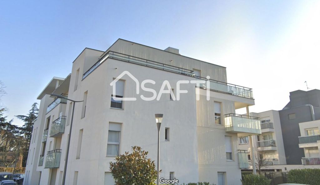 Achat appartement à vendre 3 pièces 71 m² - Décines-Charpieu