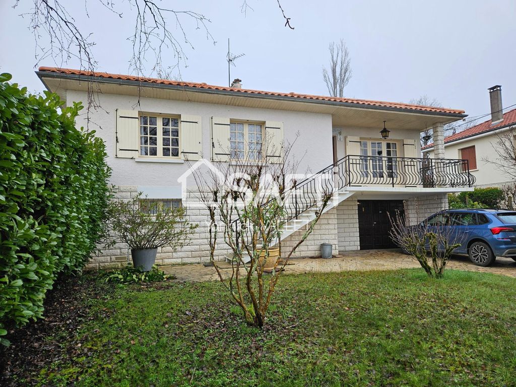 Achat maison à vendre 5 chambres 128 m² - Ribérac