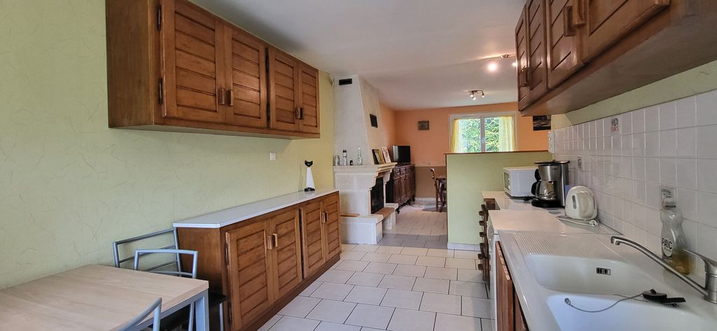 Achat maison à vendre 5 chambres 190 m² - Poligny