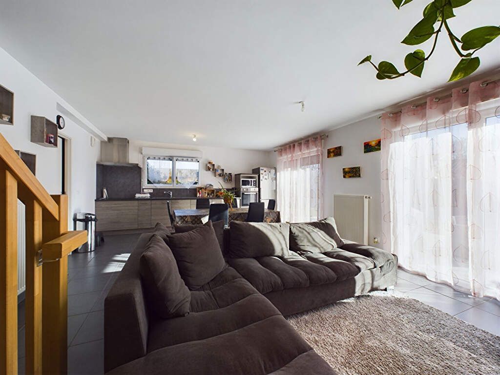 Achat appartement à vendre 4 pièces 87 m² - Rumilly