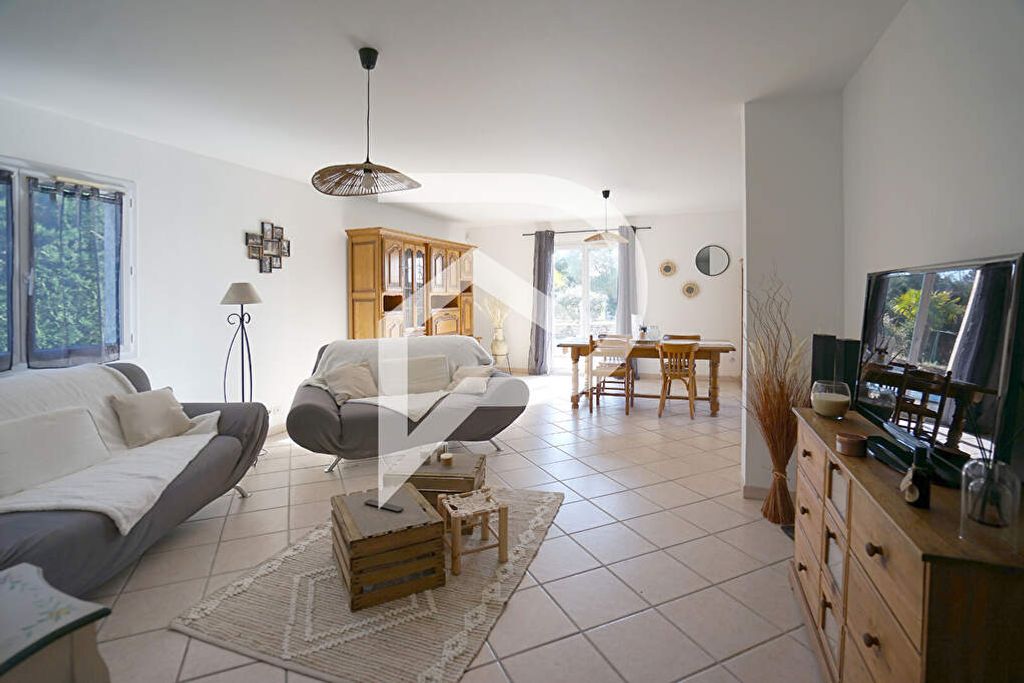 Achat maison à vendre 4 chambres 142 m² - Auberives-sur-Varèze
