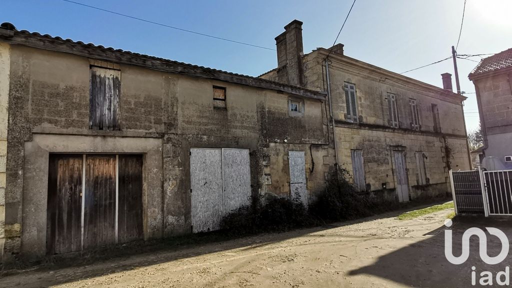 Achat maison à vendre 3 chambres 230 m² - Saint-Christoly-de-Blaye