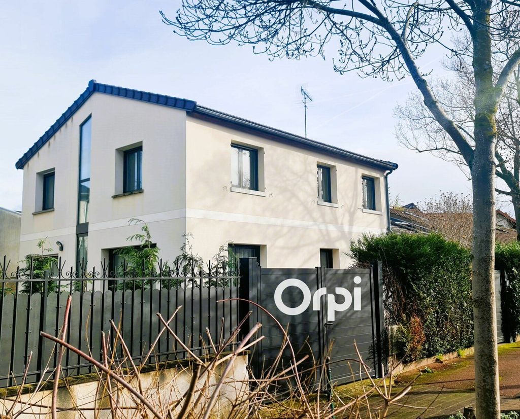 Achat maison à vendre 4 chambres 152 m² - Rueil-Malmaison