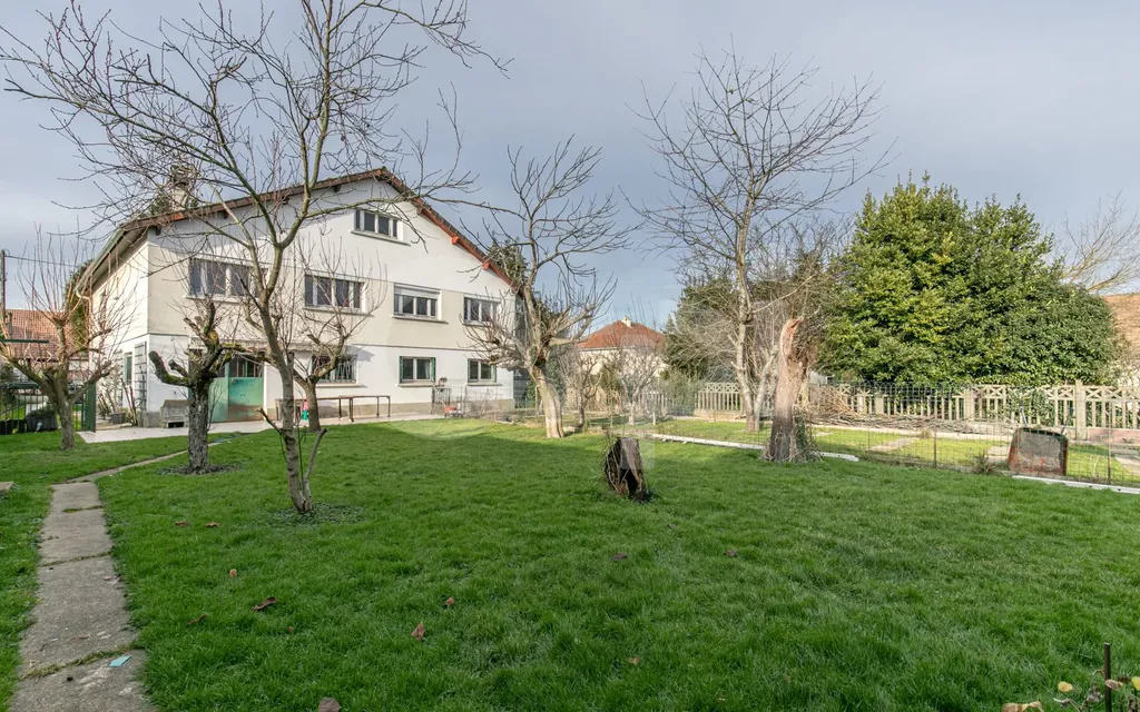 Achat maison à vendre 6 chambres 175 m² - Torcy