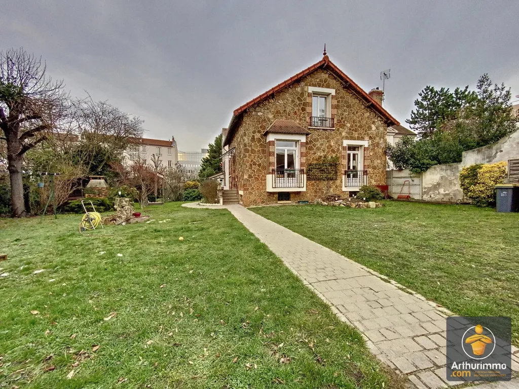 Achat maison à vendre 5 chambres 193 m² - Nanterre