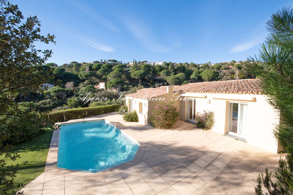 Achat maison à vendre 4 chambres 238 m² - Sainte-Maxime