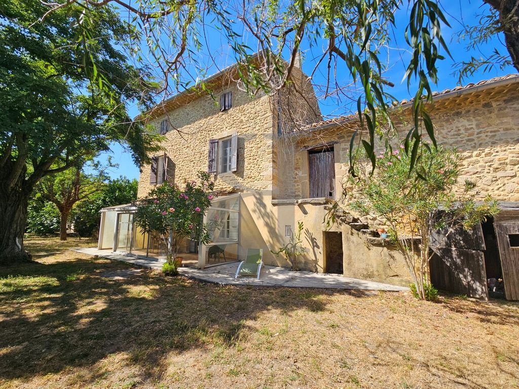 Achat maison à vendre 4 chambres 207 m² - Sérignan-du-Comtat