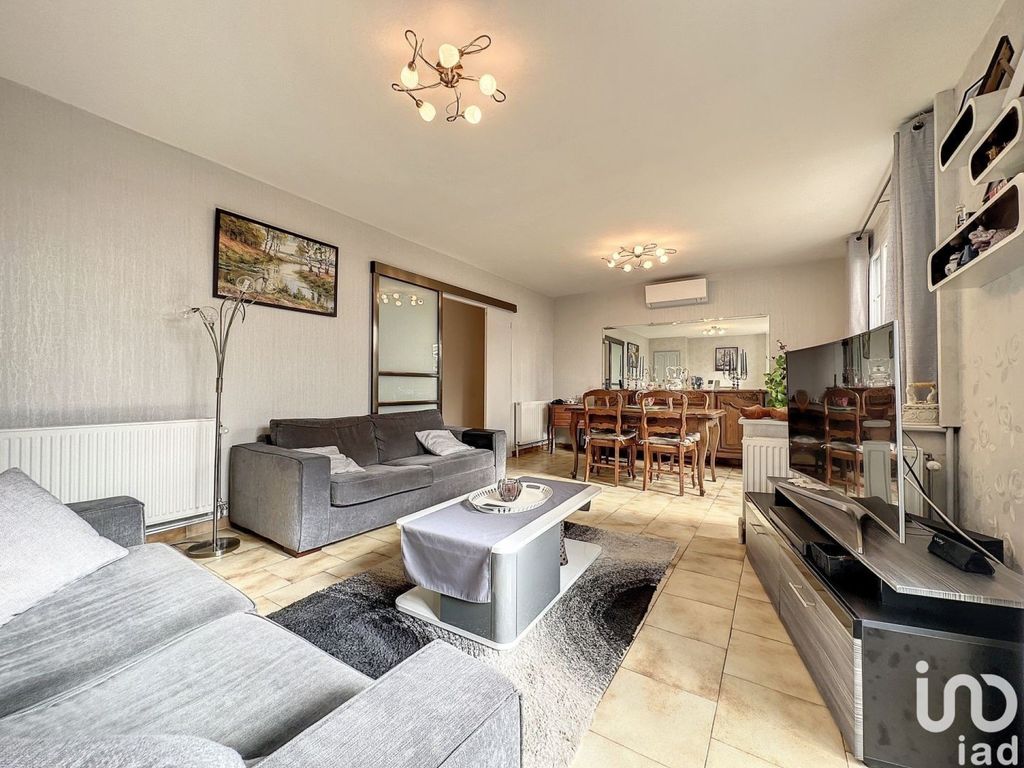 Achat maison à vendre 3 chambres 115 m² - Brie-Comte-Robert
