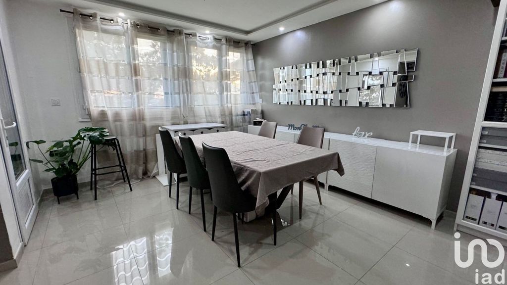 Achat appartement à vendre 5 pièces 90 m² - Épinay-sur-Seine