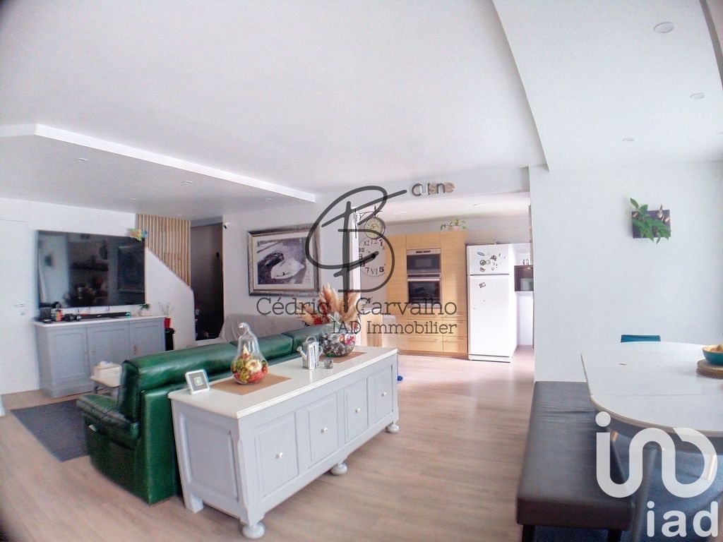 Achat maison à vendre 3 chambres 97 m² - Roissy-en-Brie