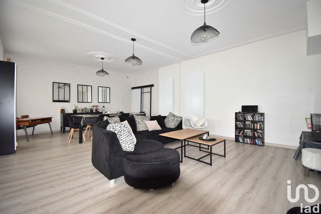 Achat maison à vendre 4 chambres 208 m² - Saint-Avold