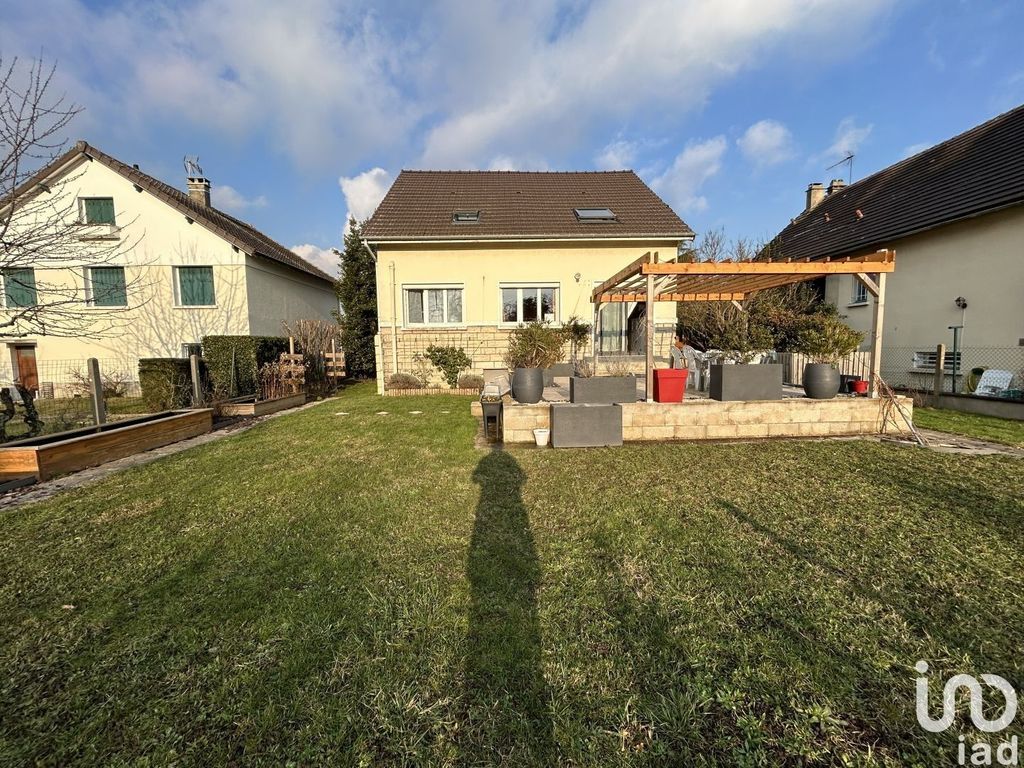 Achat maison à vendre 6 chambres 140 m² - Brétigny-sur-Orge