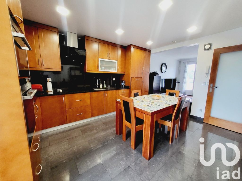 Achat maison à vendre 5 chambres 119 m² - Morangis