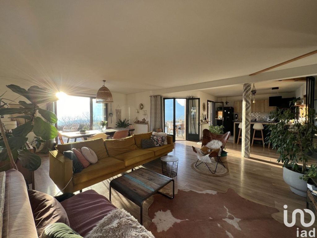 Achat maison à vendre 6 chambres 252 m² - Pontcharra