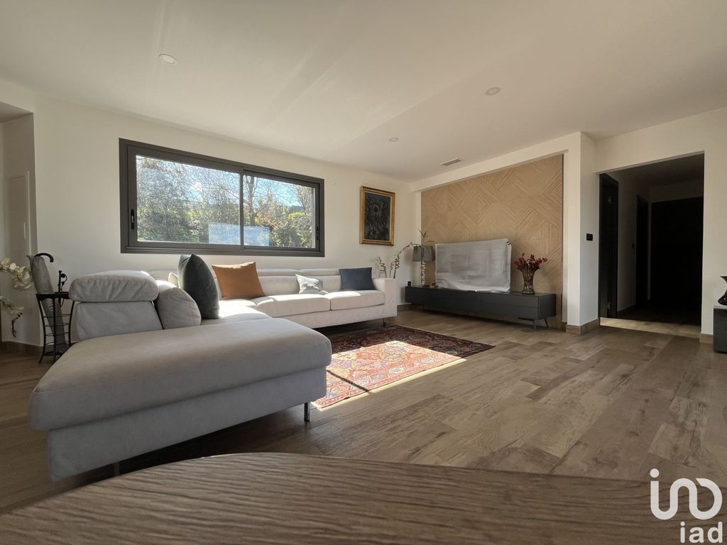 Achat maison à vendre 6 chambres 220 m² - Marseille 11ème arrondissement