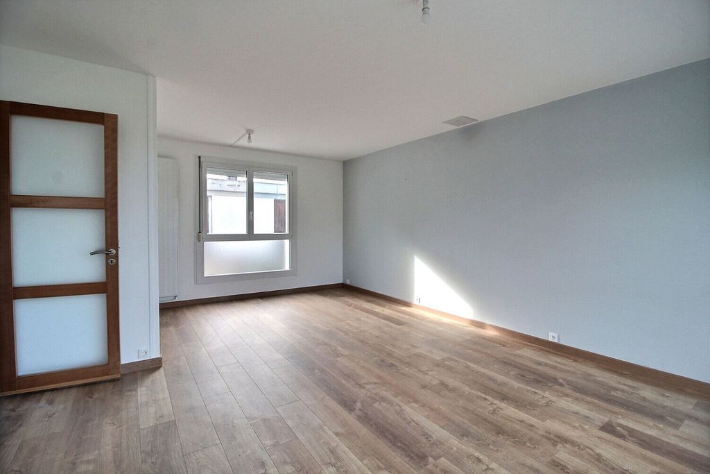 Achat maison à vendre 2 chambres 83 m² - Le Mesnil-Esnard