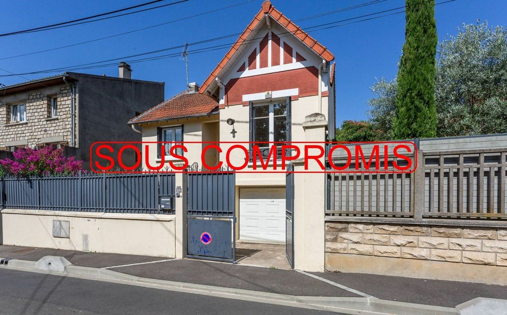 Achat maison à vendre 2 chambres 86 m² - Savigny-sur-Orge