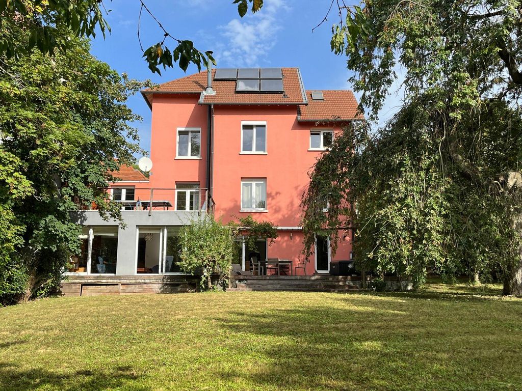 Achat maison à vendre 6 chambres 275 m² - Metz