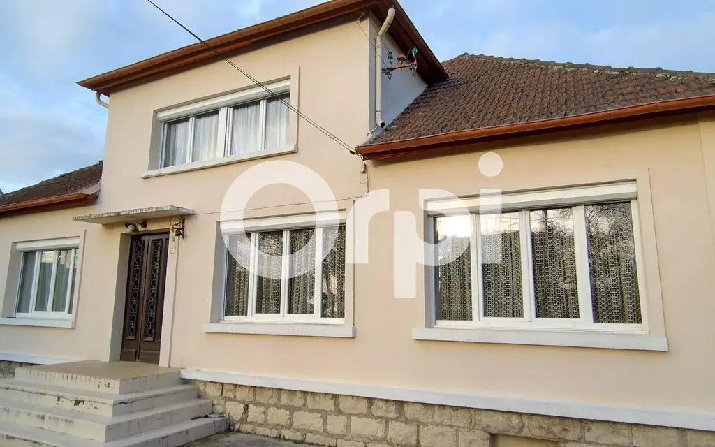 Achat maison à vendre 5 chambres 145 m² - Senlis